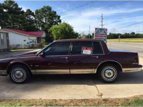 Oldsmobile Ninety-Eight Regency (1989)