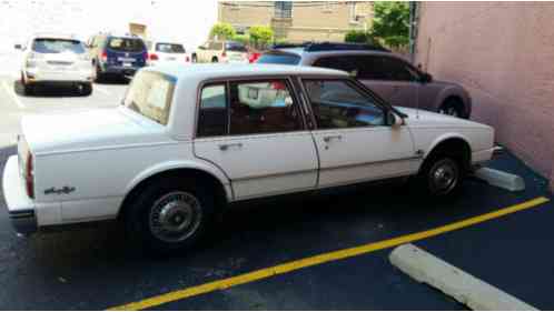 Oldsmobile Ninety-Eight (1985)