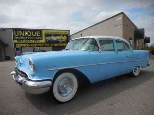 1955 Oldsmobile Ninety-Eight Sedan