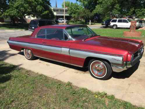 1962 Oldsmobile Starfire