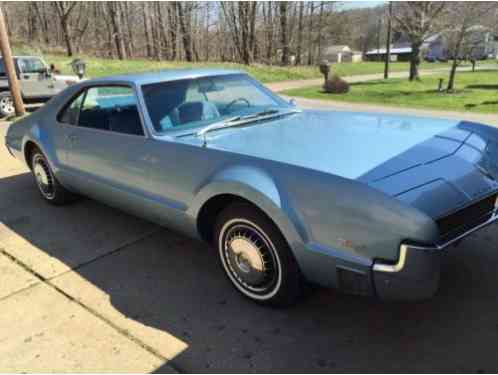 Oldsmobile Toronado (1967)