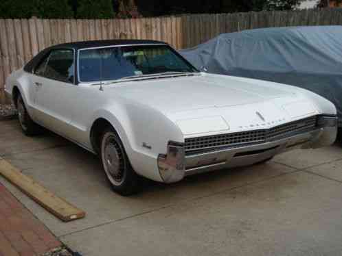 1967 Oldsmobile Toronado