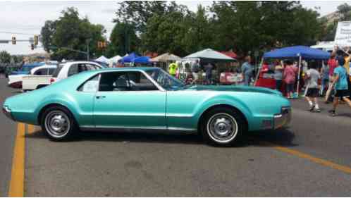 Oldsmobile Toronado (1966)