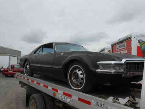 Oldsmobile Toronado Holiday Coupe (1969)