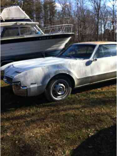 1966 Oldsmobile Toronado Sport