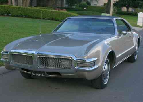 Oldsmobile Toronado SURVIVOR - 455 (1968)