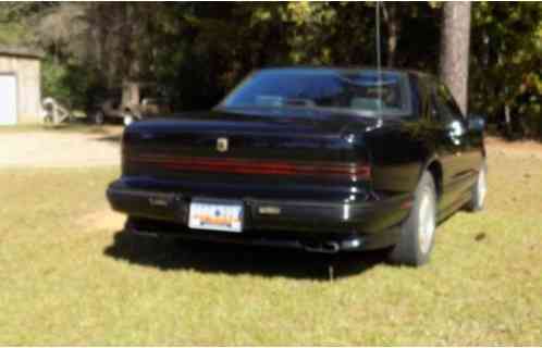 Oldsmobile Toronado Trofeo (1992)