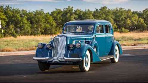 1936 Pierce Arrow 1601 Club Sedan