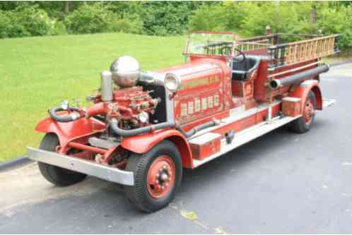 1933 Other Makes CT4 Triple Pumper Firetruck Fire Truck
