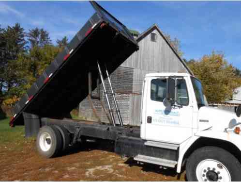 2000 Freightliner fl70