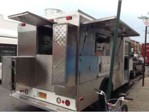 MOBILE FOOD TRUCK FORD (2007)