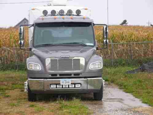 Other Makes Freightliner Sport (2006)