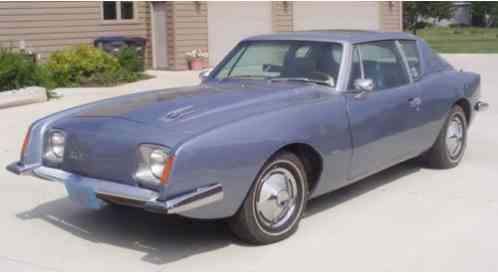 1977 Avanti II Sedan