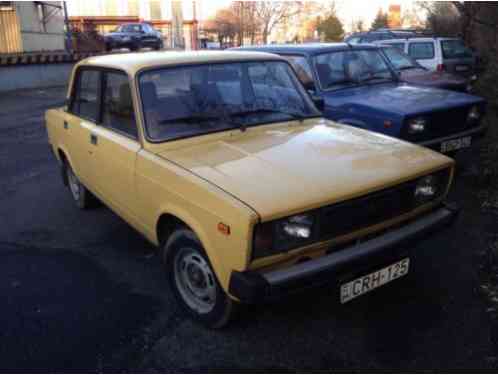 Other Makes LADA 2105 2105 (1983)