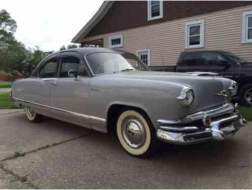 1953 Kaiser Manhattan