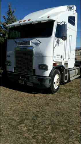 Other Makes White Frieghtliner TT (1993)