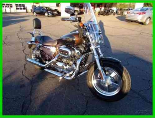 2013 Harley-Davidson XL 1200 2013 HARLEY-DAVIDSON XL 1200 SPORTSTER LOW MILES