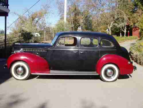 Packard 110 Sedan (1940)