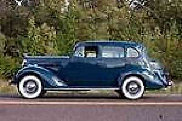 Packard 115C (1937)