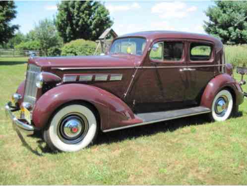 Packard 120 Club Sedan (1937)