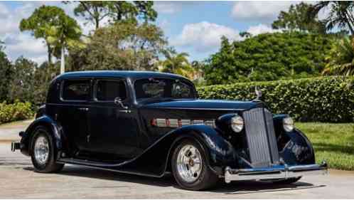 Packard 1404 Super 8 Club Sedan (1936)