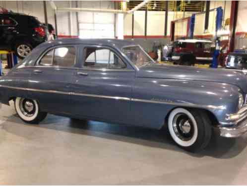 Packard Delux 8 Touring Sedan (1949)