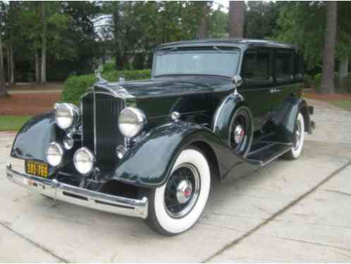 Packard Model 1100 Deluxe Sedan (1934)