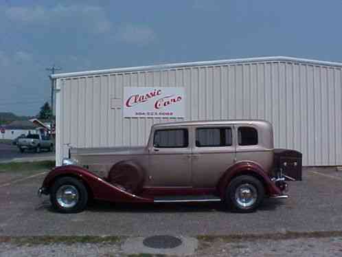 1934 Packard SEDAN STREET ROD