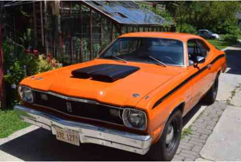 1975 Plymouth Duster