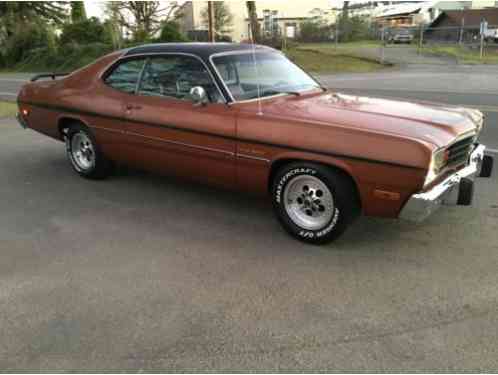 Plymouth Duster Gold Duster (1974)