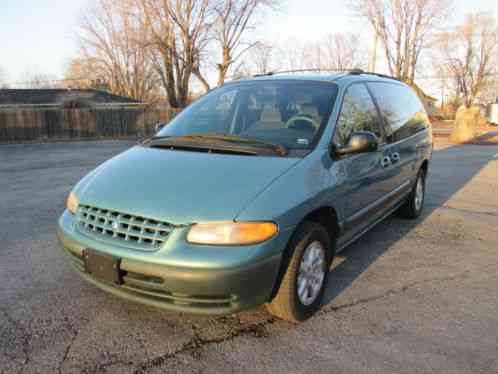 Plymouth Grand Voyager Rallye (1997)