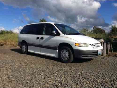 1996 Plymouth Grand Voyager SE