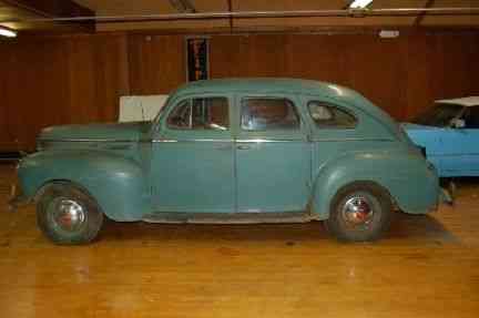 Plymouth Other Deluxe (1940)