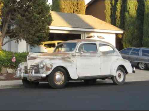 Plymouth Other deluxe (1940)