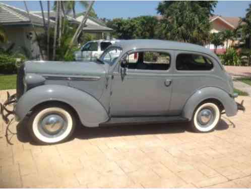 1938 Plymouth P6 Deluxe