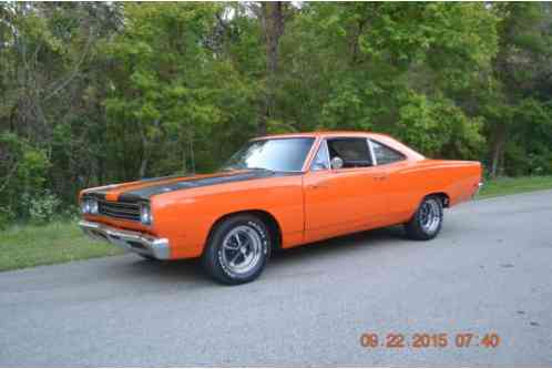 Plymouth Road Runner ROADRUNNER (1969)