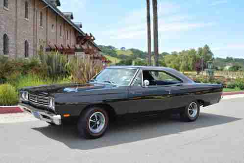 Plymouth Road Runner Roadrunner (1969)