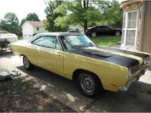 Plymouth Road Runner satellite (1969)