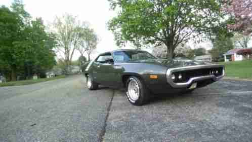 Plymouth Satellite roadrunner clone (1972)