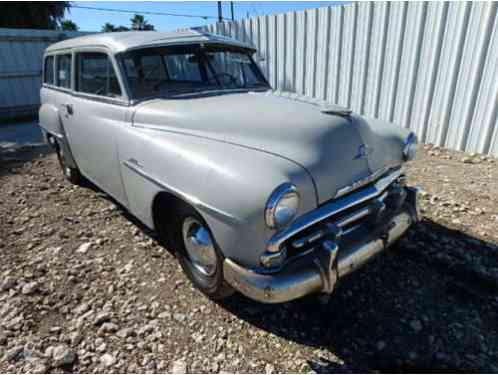 Plymouth Suburban (1951)