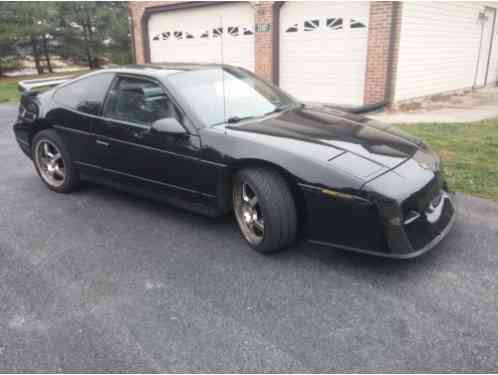 Pontiac Fiero (1986)