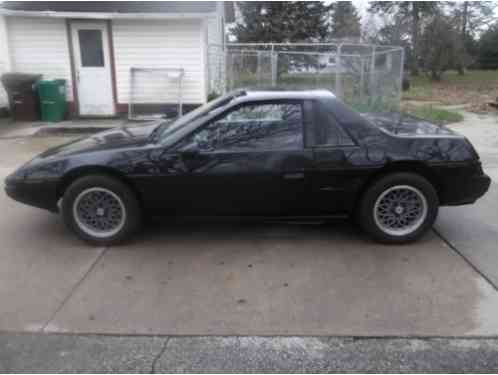 Pontiac Fiero coupe (1986)