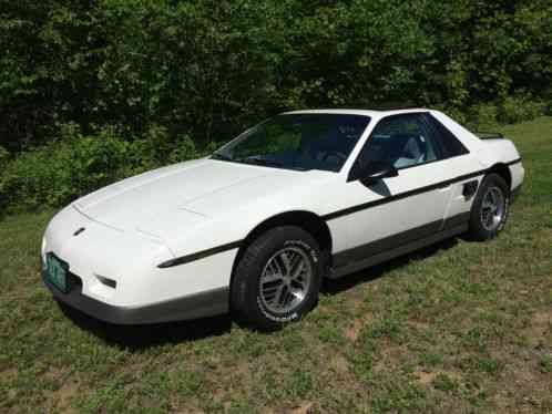 Pontiac Fiero GT