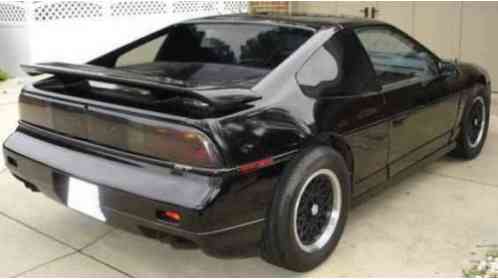 Pontiac Fiero GT Coupe 2-Door (1988)