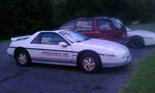 Pontiac Fiero PACE CAR- show (1984)