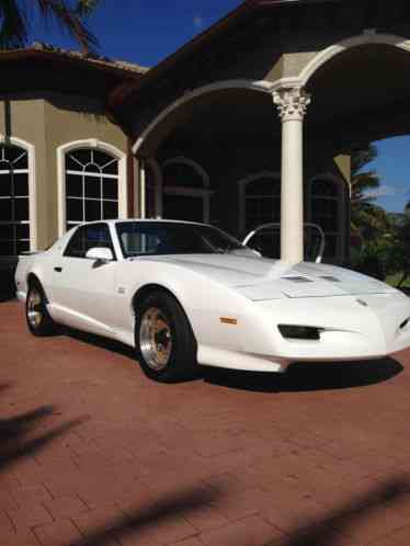 1991 Pontiac Firebird GTA - WS6