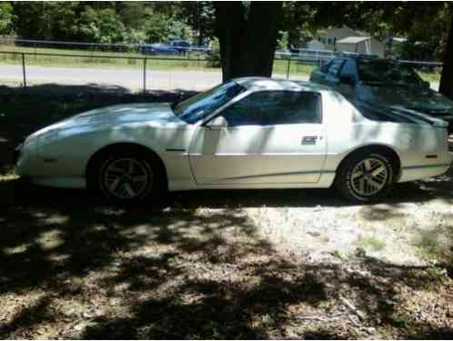 Pontiac Firebird Runs Drives Body (1991)