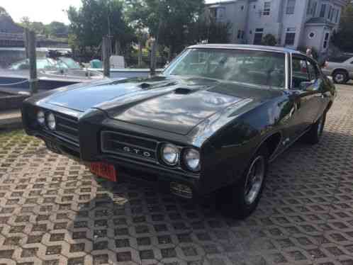 Pontiac GTO 69 242 PONT GTO (1969)