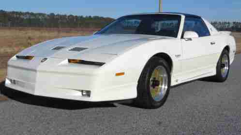 1989 Pontiac Trans Am 20th anniversary edition