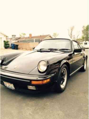 Porsche 911 CARRERA (1985)